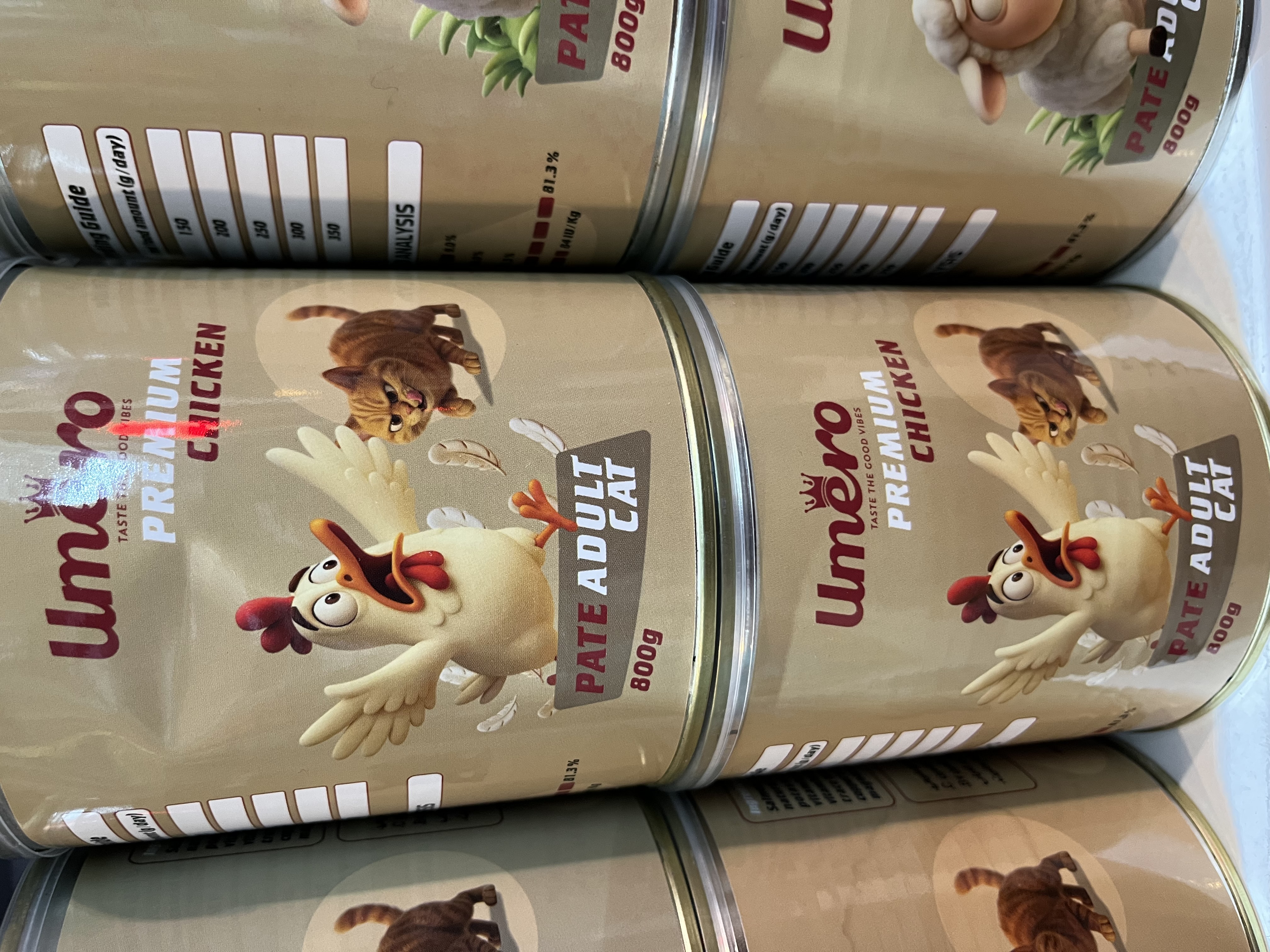 کنسرو گربه اومرو مدل پته طعم مرغ وزن ۸۰۰ گرمی